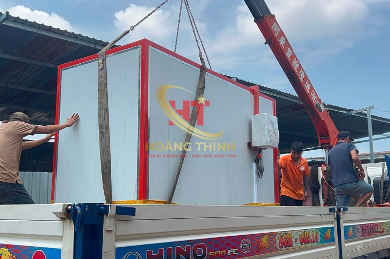 Hoàng Thịnh bàn giao lò sấy sơn tĩnh điện 3mx1m2x1m8 cho khách hàng